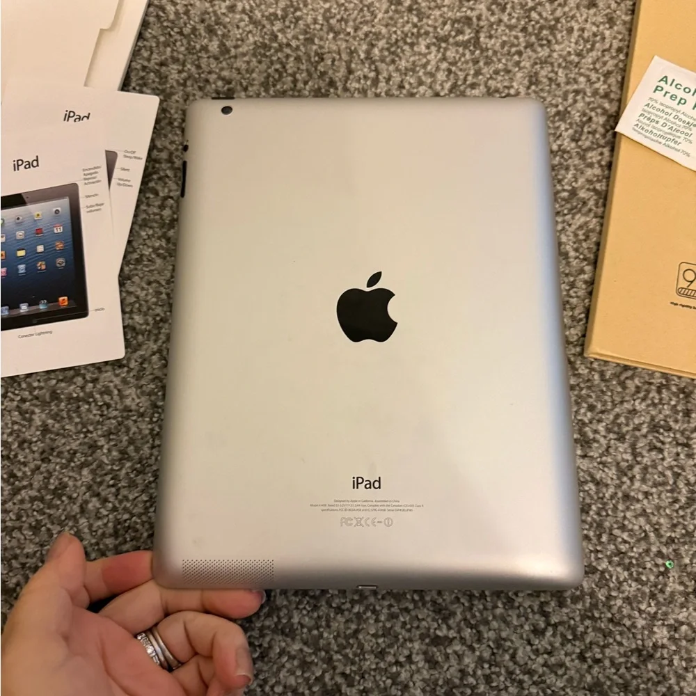 Apple IPad - Picture 7 of 7